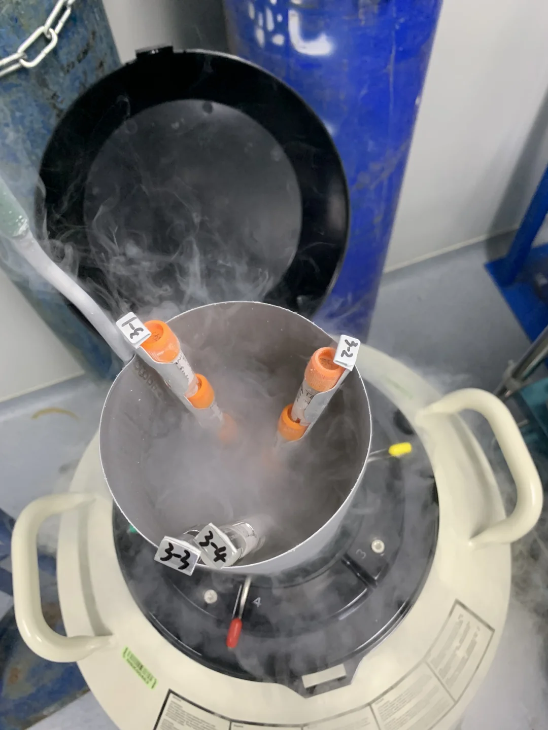 液氮罐